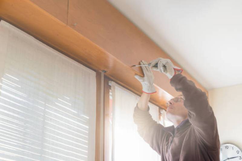 Contacter une entreprise pour la réparation de volets roulants solaires proche Barentin 76