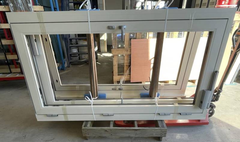 Fabrication sur-mesure d'une porte d'entrée aluminium pour un particulier sur Yvetot 76